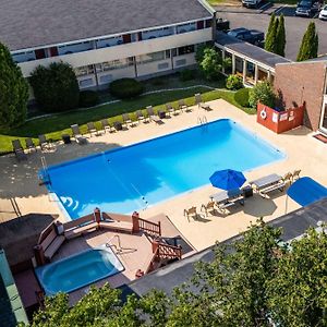 Fireside Inn & Suites Waterville